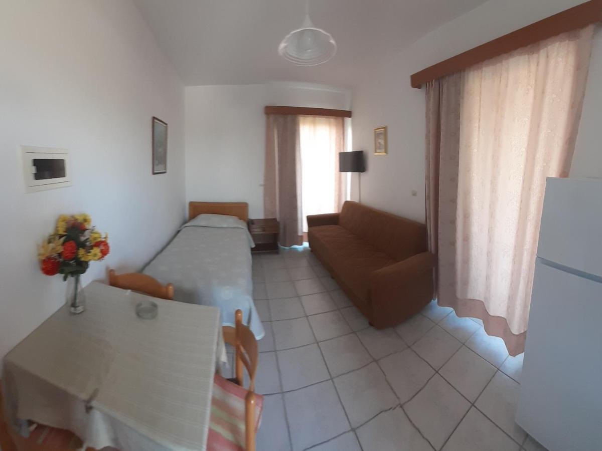 Zikas Apartments Marmari  Eksteriør bilde